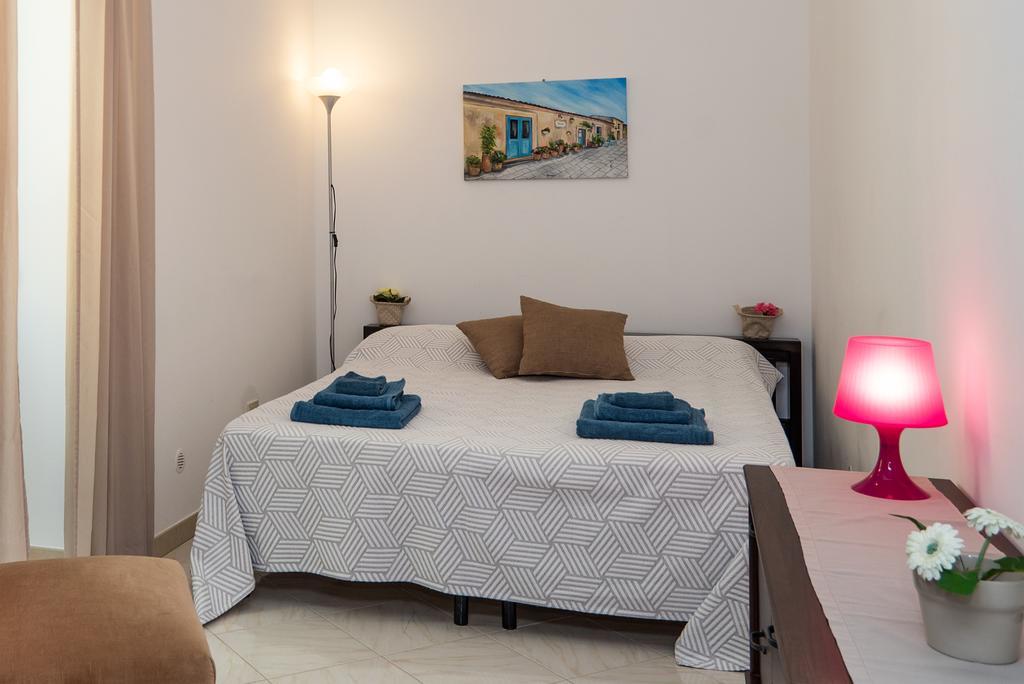 Ferienwohnung Un Affaccio Sul Borgo Marzamemi Exterior foto