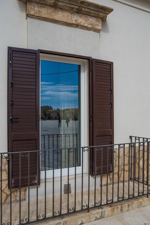Ferienwohnung Un Affaccio Sul Borgo Marzamemi Exterior foto
